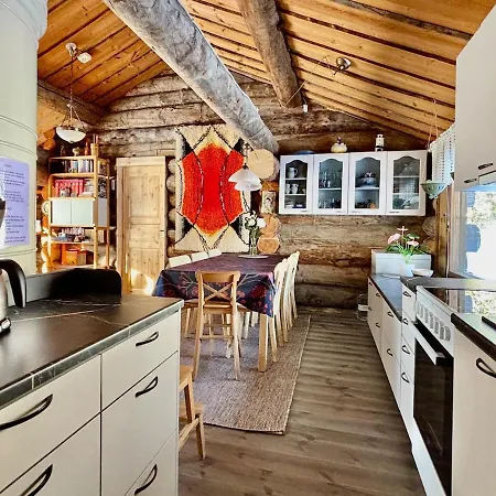 Autiojaerven Kelomoekki 85m2 Alpehytte *