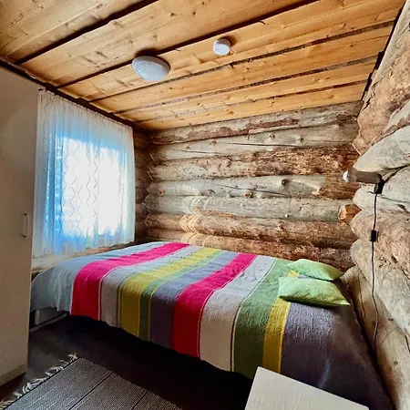 Autiojaerven Kelomoekki 85m2 *